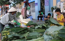 Chợ lá dong từ sáng sớm đến nửa đêm giữa lòng Sài Gòn