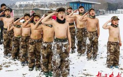 Trung Quốc: "Bố hổ" bắt con cởi trần thể dục giữa trời băng tuyết