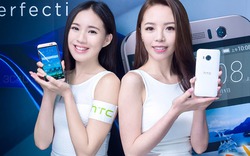 Những siêu mẫu xinh đẹp bên HTC One ME