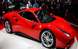 Ferrari 488 GTB về Việt Nam khác gì với Ferrari 488 Spider?