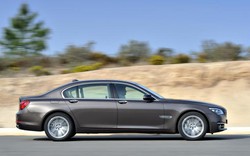 Cận cảnh BMW 730Li giá 4,1 tỷ tại Việt Nam