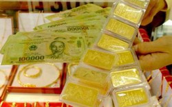 Giá vàng trong nước thấp hơn giá thế giới: Dân cầm vàng "nhấp nhổm"
