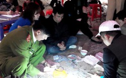 Vụ phá sới bạc “khủng” ở Quảng Ninh: Niêm phong nhiều phong bì chứa tiền