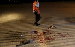 Israel: Tự rút dao khỏi cổ đâm chết kẻ khủng bố