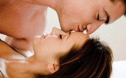 "Đứng hình" khi chồng bỏ cuộc yêu, "tự sướng" bằng phim sex