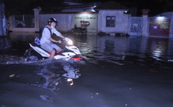 "Lũ" tràn về bất ngờ ở Sài Gòn, dân trở tay không kịp