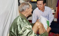 Quảng Ngãi: Trưởng Ban Tuyên giáo TƯ Võ Văn Thưởng tặng quà Tết cho người nghèo