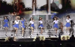 Những cú ngã "sấp mặt" khi diễn dưới mưa của mỹ nhân Hàn