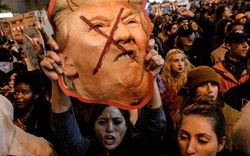 Người biểu tình chống Trump nhậm chức được trả 1 triệu đồng/giờ