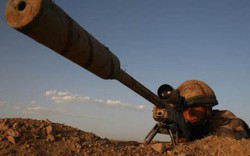 Siêu xạ thủ bắn một phát đạn giết 3 chiến binh IS