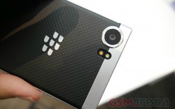 Lộ thông số camera sau của BlackBerry Mercury