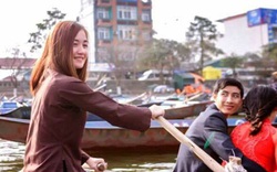 "Hot girl lái đò" ở chùa Hương làm thổn thức cộng đồng mạng