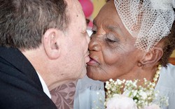 Lễ đính hôn lãng mạn "phát hờn" của cụ bà 106 tuổi và người tình kém 40 tuổi