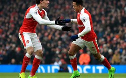 Clip Sanchez cán mốc 17 bàn, Arsenal hạ Hull City