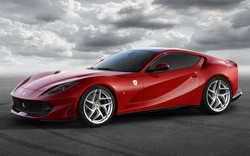 Siêu xe Ferrari 812 Superfast ra mắt