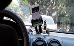 GrabCar qua mặt nhà nước kinh doanh taxi trốn thuế?