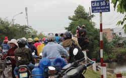 Bình Định: Phát hiện thi thể người đàn ông nổi sát chân cầu