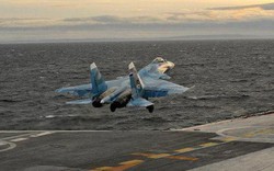 Lộ lý do 2 tiêm kích trên tàu sân bay Nga rơi xuống biển
