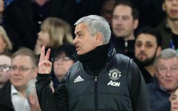 Bị CĐV Chelsea gọi là Judas, HLV Mourinho đáp trả “đanh đá”