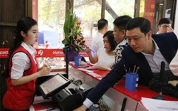 Đổ xô tới điểm bán hàng trúng giải Jackpot hơn 43 tỷ tại Hà Nội