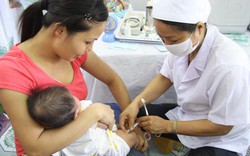 Từ 1.6 người dân không cần “dùng giấy” khi đi tiêm chủng cho con