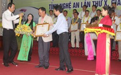 Tôn vinh 131 hộ nông dân Nghệ An giỏi tiêu biểu