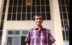 Gia đình ông Huỳnh Văn Nén đến tòa án đòi tiền bồi thường