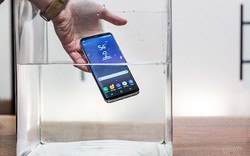 Video: Trên tay Galaxy S8 có màn hình "vô cực" đẹp lung linh