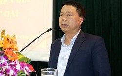 Hà Nội: Chủ tịch huyện “mất tích” để giải quyết công việc gia đình?