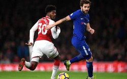 Hòa Chelsea phút bù giờ, Arsenal "cán mốc" 4 quả phạt đền