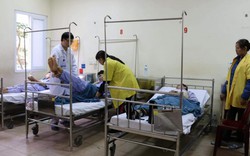 Sập giàn giáo công trình ở Yên Tử, 4 người bị thương