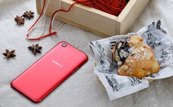 Oppo tung bộ ảnh F5 màu đỏ với màn hình tràn viền cực ấn tượng