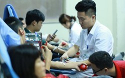 Hà Nội: Hàng dài người nhóm máu O đổ về Viện Huyết học hiến máu