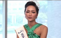 Hoa hậu H'Hen Niê khóc khi nói về các cô gái ở buôn làng