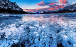 Chiêm ngưỡng những hồ băng đẹp mãn nhãn, tha hồ sống ảo