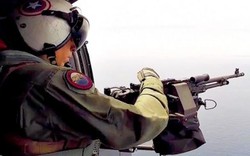 Binh sĩ Mỹ biểu diễn khả năng bắn hạ UAV bằng súng máy