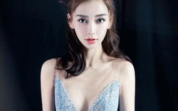 Bà xã Huỳnh Hiểu Minh diện váy hai dây sexy khoe ngực đầy