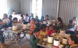 Chia sẻ niềm vui Tết với trẻ em nghèo Sơn La
