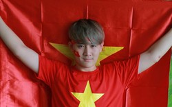 9X mặc áo dài ủng hộ U23 Việt Nam tại Liên hoan Nghệ thuật châu Á - Thái Bình Dương