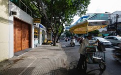 Nhà ở trung tâm Sài Gòn mà yên tĩnh đến lạ, khiến báo Tây cũng phải ngỡ ngàng