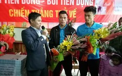 Về đến xứ Thanh, thủ thành Tiến Dũng nhận ngay thưởng “khủng”