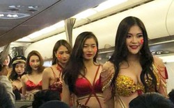 Màn diễn bikini phản cảm đón U23 VN lên loạt báo nước ngoài