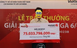 U23 Việt Nam được tỷ phú Vietlott tặng 100 triệu đồng
