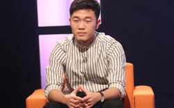 Lương Xuân Trường U23 đẹp như trai Hàn trên show tiếng Anh của VTV