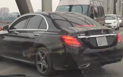 Quay đầu xe Mercedes ở cầu Chương Dương, tài xế nhận “kết đắng”