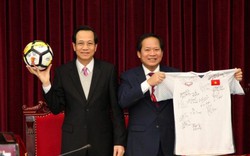 Đấu giá áo và bóng U23 tặng Thủ tướng: Giá khởi điểm là 2 tỉ đồng