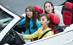 Bộ 3 mỹ nhân châu Á lái xe mui trần thăm Sài Gòn