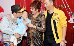 Phi Thanh Vân mặc váy xẻ cao tổ chức sinh nhật 2 tuổi cho con trai