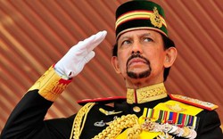 Đời sống ăn chơi ngất trời của nhà vua Brunei