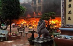 Lạng Sơn: Cháy lớn tại khuôn viên Đền Mẫu Đồng Đăng